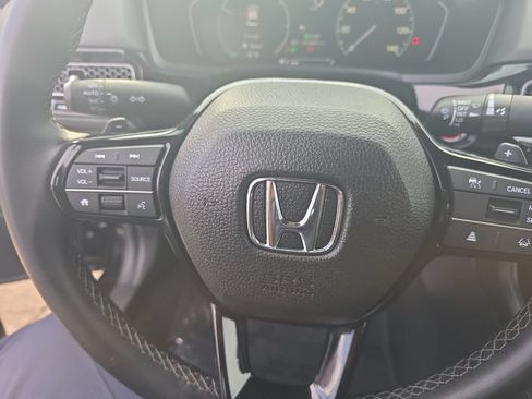 Used 2025 Honda Civic Sport image 13