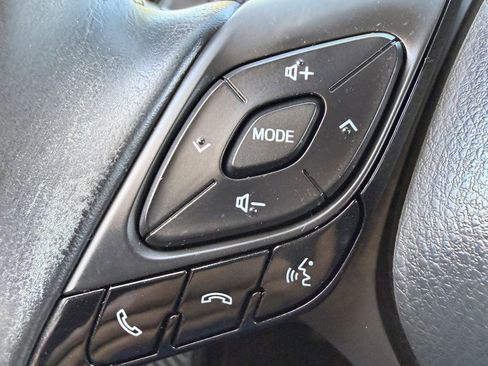 Used 2018 Toyota C-HR XLE FWD image 20