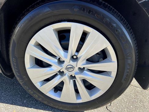 Certified 2024 Nissan Sentra S image 10