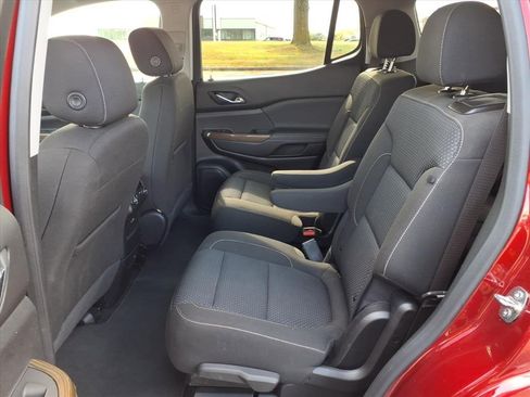 Certified 2023 GMC Acadia SLE image 28