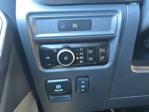 Certified 2025 Ford F150 Lariat image 25