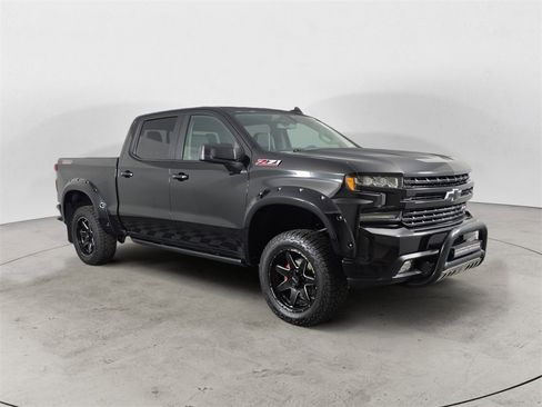 Used 2019 Chevrolet Silverado 1500 LT Trail Boss image 7