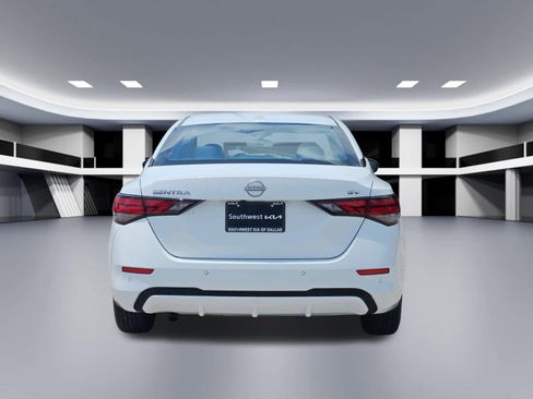 Used 2024 Nissan Sentra SV FWD image 5