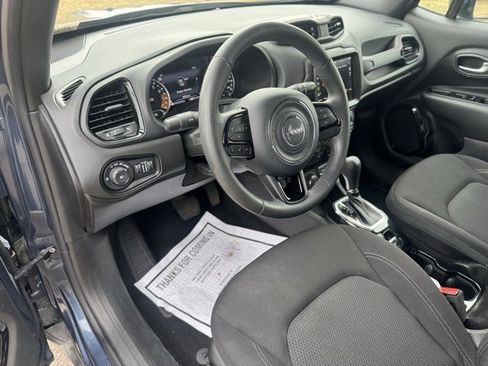 Used 2022 Jeep Renegade Altitude image 14