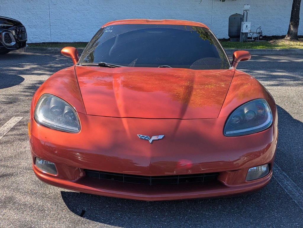 Used 2005 Chevrolet Corvette Coupe w/ Preferred Equipment Group RWD image 11