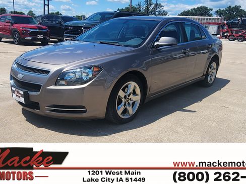 Used 2010 Chevrolet Malibu LT w/ Power Convenience Package FWD image 1