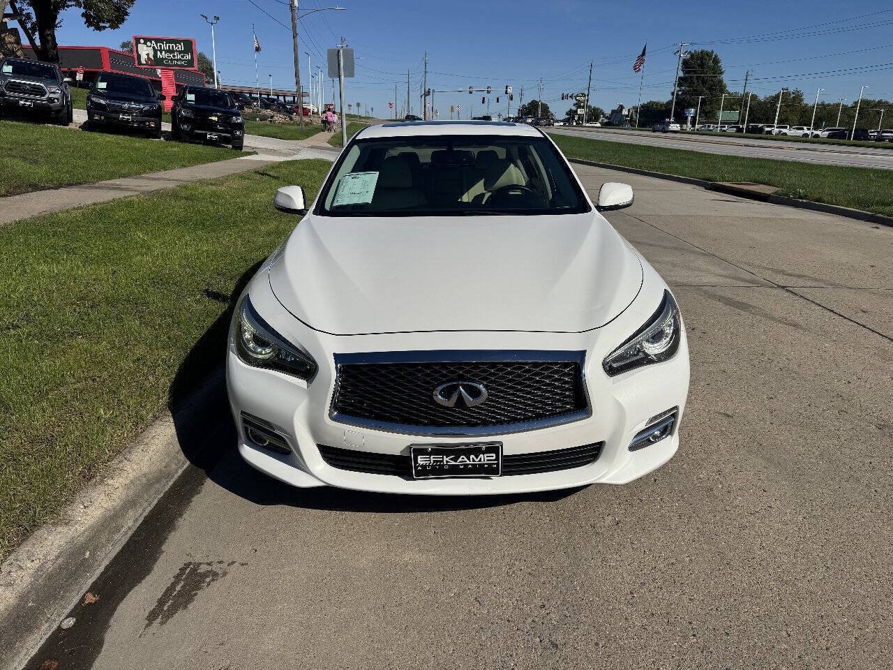 Used 2015 INFINITI Q50 Premium w/ Navigation Package AWD/4WD image 8