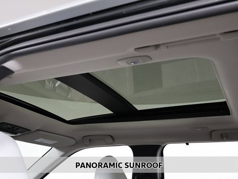 New 2025 Mitsubishi Outlander SEL image 4