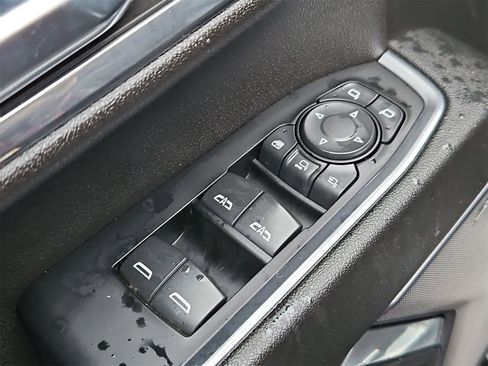 Used 2024 Chevrolet Silverado 2500 High Country w/ High Country Premium Package image 17