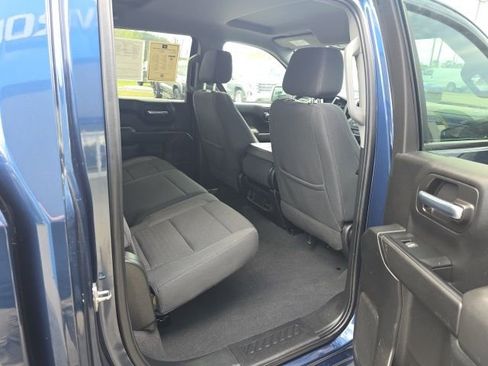 Used 2022 Chevrolet Silverado 1500 Custom image 41