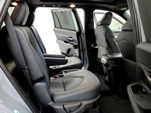 Certified 2026 Toyota Grand Highlander AWD Hybrid image 18