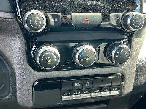 New 2025 RAM 3500 Tradesman image 37