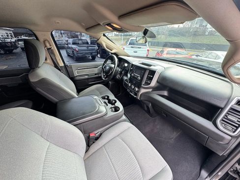 Used 2020 RAM 2500 Big Horn image 25