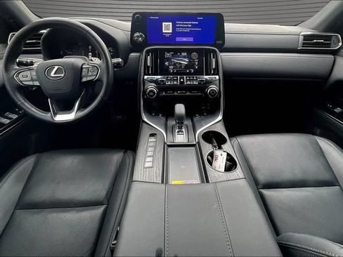 Used 2025 Lexus LX 700h Overtrail AWD/4WD image 7