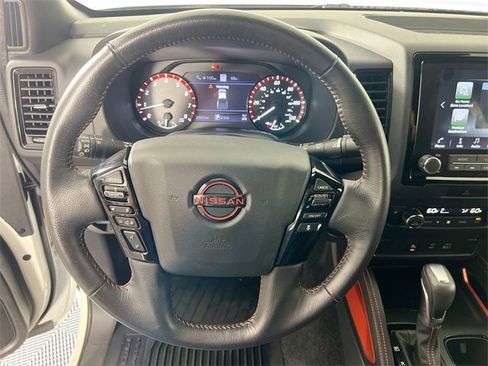 Used 2022 Nissan Frontier PRO-4X w/ Technology Package image 20