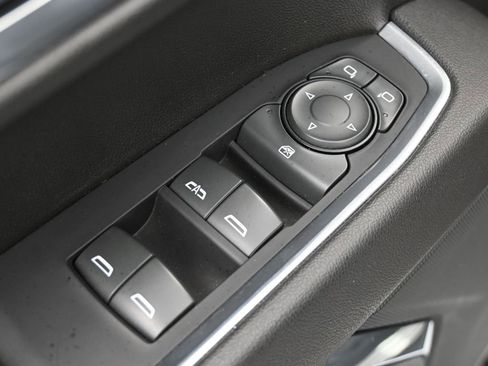 Used 2022 Chevrolet Silverado 1500 LT Trail Boss image 17