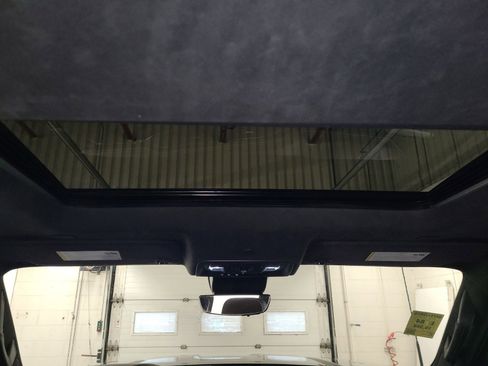 Used 2025 GMC Sierra 2500 Denali Ultimate image 5