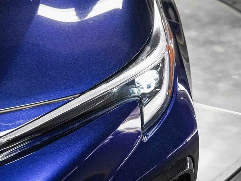 Certified 2025 Toyota Corolla SE w/ SE Premium Package FWD image 7
