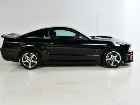 Used 2006 Ford Mustang GT image 4