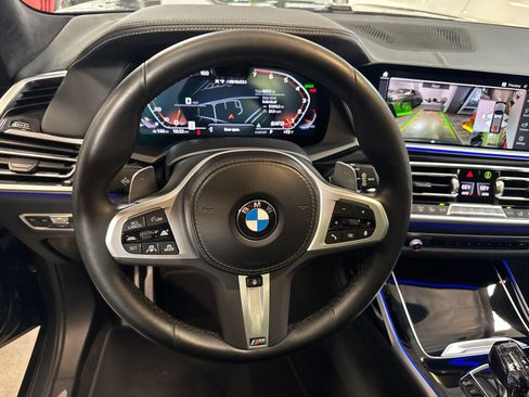 Used 2022 BMW X7 M50i AWD/4WD image 10