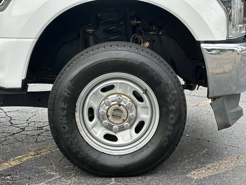 Used 2018 Ford F250 XL w/ Power Equipment Group AWD/4WD image 29