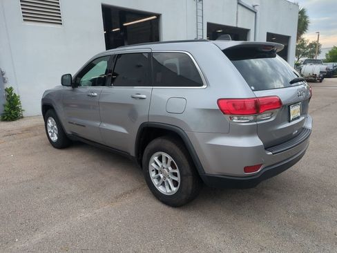 Used 2019 Jeep Grand Cherokee Laredo RWD image 8