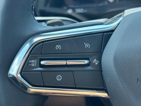 New 2026 Chevrolet Equinox LT w/ Convenience Package II FWD image 12