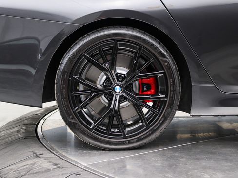 Used 2023 BMW M550i xDrive AWD/4WD image 16