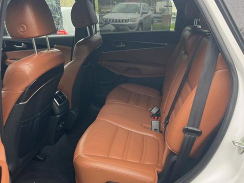 Used 2019 Kia Sorento SX AWD/4WD image 4
