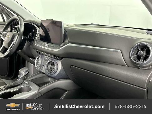 Certified 2025 Chevrolet Blazer LT image 25