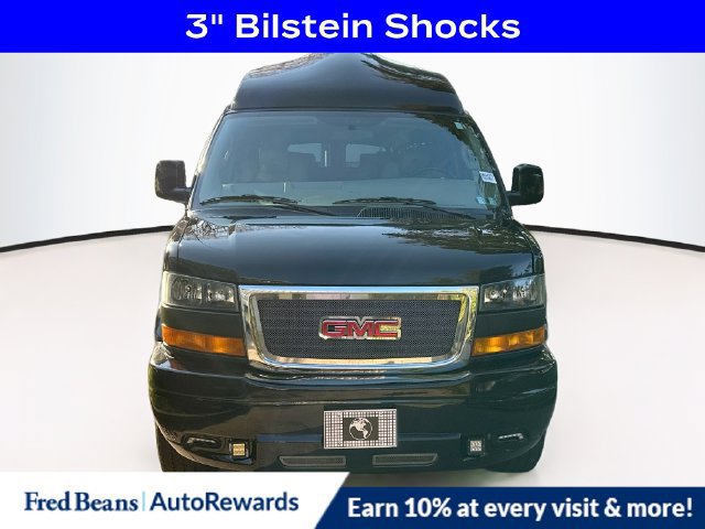 Used 2017 GMC Savana 2500 Extended RWD image 2
