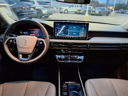 Certified 2024 Lincoln Corsair Reserve image 4