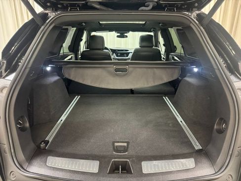 Used 2025 Cadillac XT5 Premium Luxury image 22