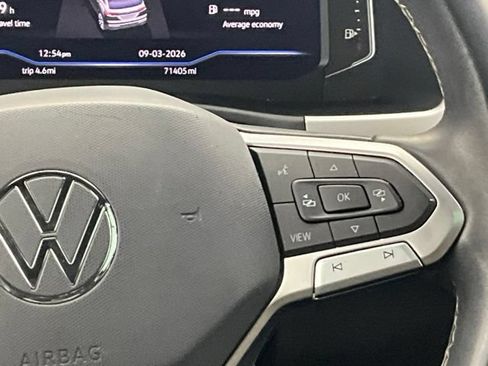 Used 2023 Volkswagen Atlas Cross Sport SE FWD image 19