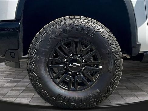 New 2026 Chevrolet Silverado 2500 ZR2 w/ LPO, Dark Essentials Package AWD/4WD image 14