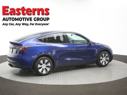 Used 2022 Tesla Model Y Long Range AWD/4WD image 36