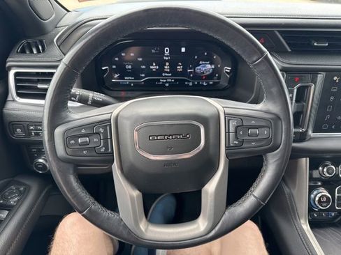 Used 2022 GMC Yukon XL Denali AWD/4WD image 15