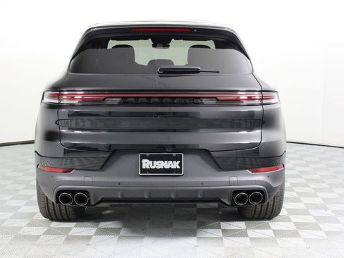 New 2026 Porsche Cayenne AWD/4WD image 6