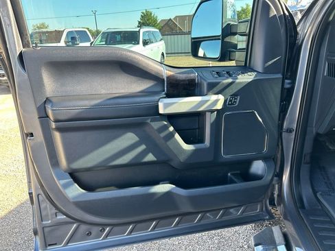 Used 2022 Ford F250 Lariat w/ Chrome Package AWD/4WD image 12