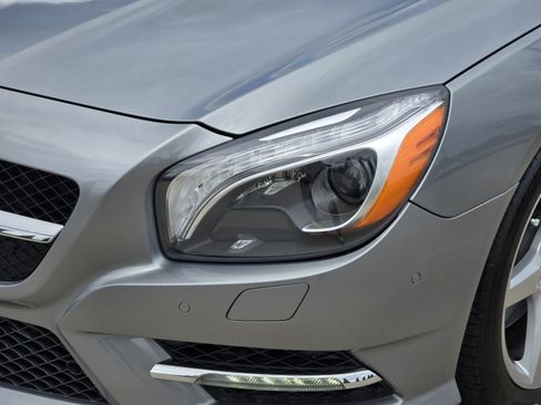 Used 2014 Mercedes-Benz SL 550 image 36