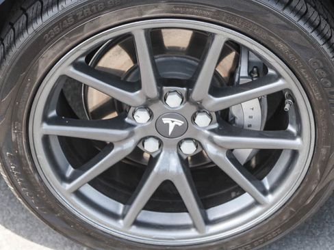 Used 2018 Tesla Model 3 Long Range AWD/4WD image 11