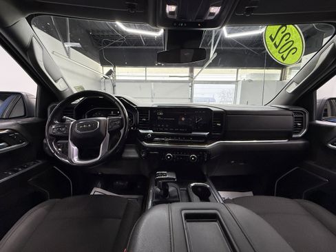 Used 2022 GMC Sierra 1500 Elevation image 11