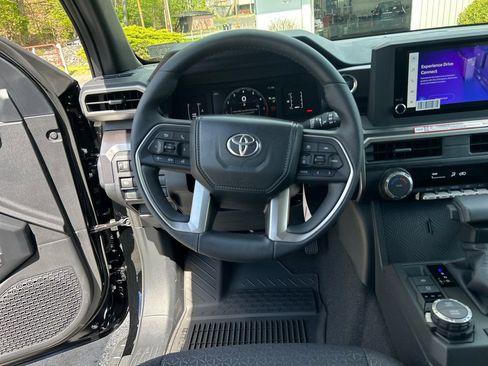 New 2026 Toyota 4Runner SR5 AWD/4WD image 21
