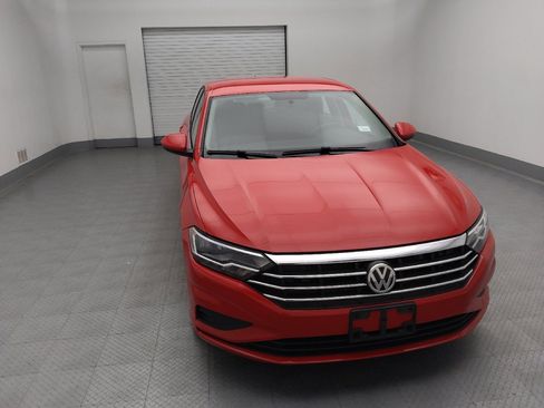 Used 2019 Volkswagen Jetta SE FWD image 14