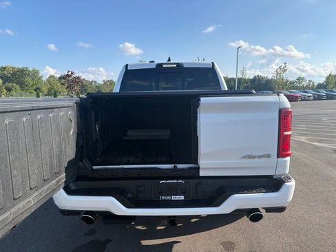 Used 2025 RAM 1500 Limited AWD/4WD image 15