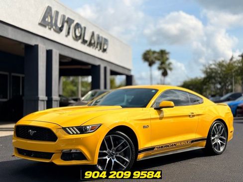 Used 2017 Ford Mustang GT RWD image 1