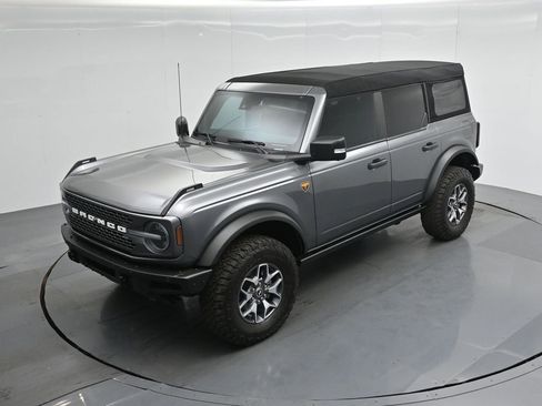 Certified 2023 Ford Bronco Badlands image 40