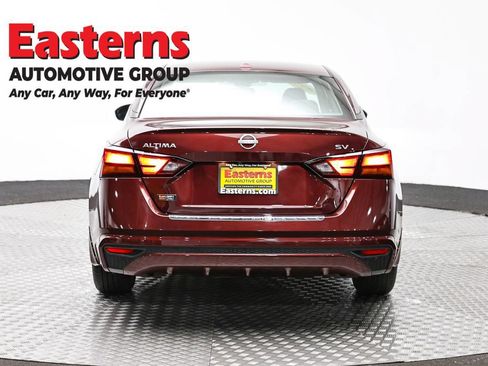 Used 2023 Nissan Altima 2.5 SV FWD image 6
