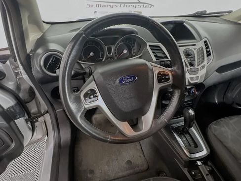 Used 2012 Ford Fiesta SES FWD image 12