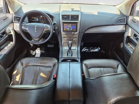 Used 2012 Lincoln MKX AWD image 19